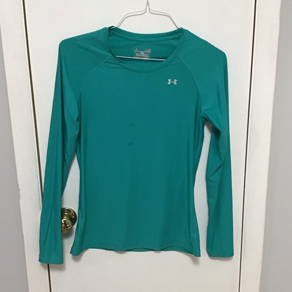Under Armour Long Sleeve top